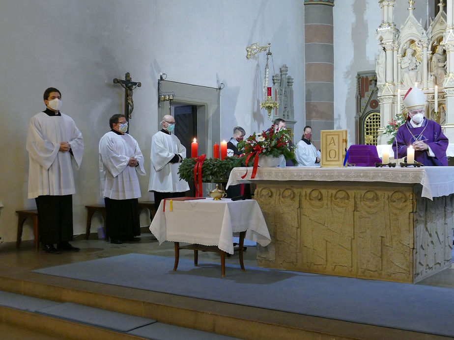 Beauftragung zu Lektorat und Akolythat in St. Marien, Volkmarsen (Foto: Karl-Franz Thiede)